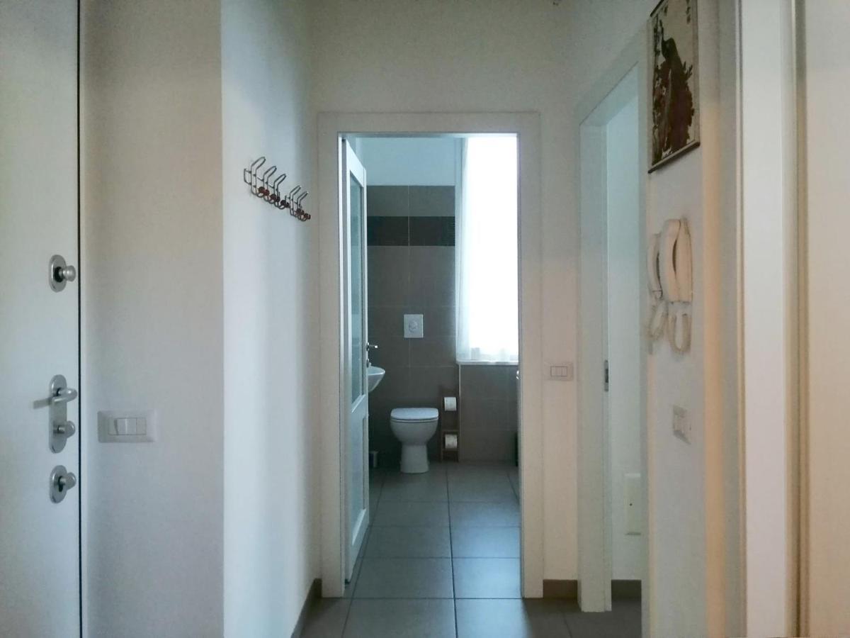 Appartamento Aida - Near The Center With Private Parking E Ac Como Ngoại thất bức ảnh