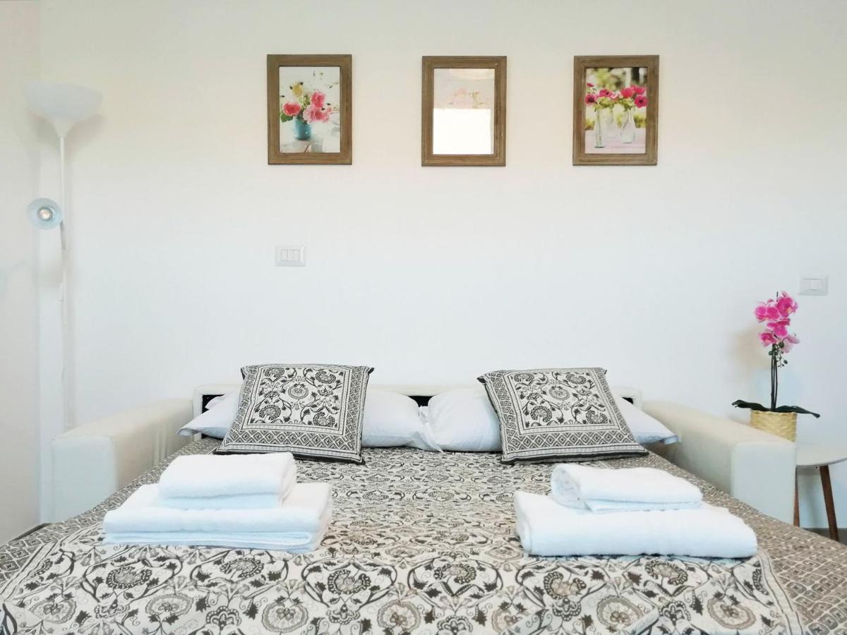 Appartamento Aida - Near The Center With Private Parking E Ac Como Ngoại thất bức ảnh